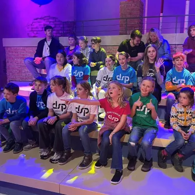 Naše třída 4a zvítězila v televizní soutěži „1, 2 oder 3“ 