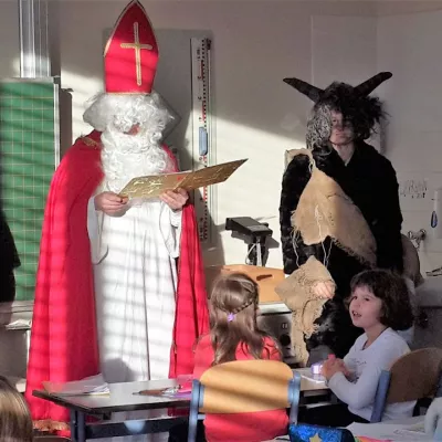 Der Nikolaus war in der Grundschule!