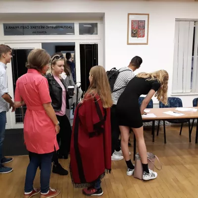 Die Simulation der Gemeindewahlen im Rathaus von Prag 5 (7.9.2018)