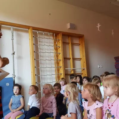 2018-08-27 Kasper besucht uns am 1. Tag im Kindergarten